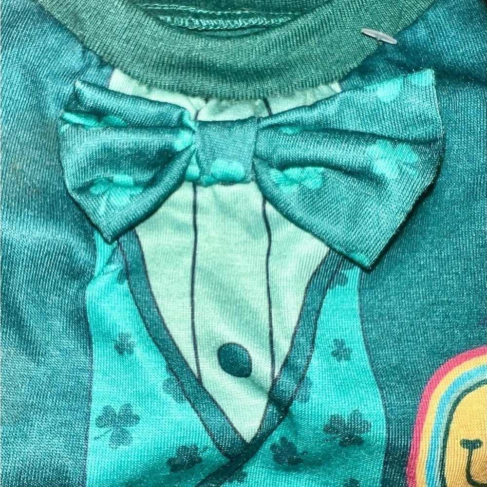 St Patrick’s Day S or XL Bowtie Dog Shirt - Picture 2 of 3